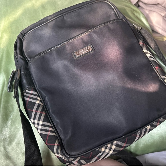 Burberry Black Label Nova Pattern Crossbody - Picture 12 of 12